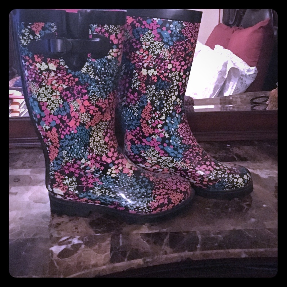 Rain boots